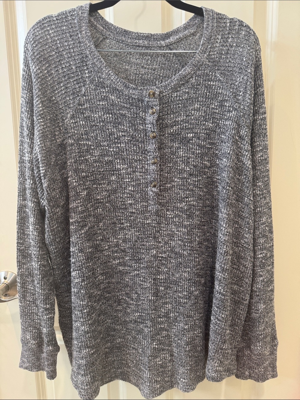 American Eagle Outfitters Gray Marled Henley Sweater